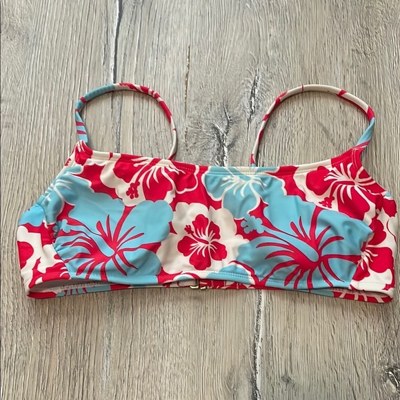 Floral Bikini Set in Red and Blue - Picture 7 of 11
